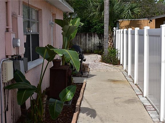 3rd image of 3616 E McBerry St