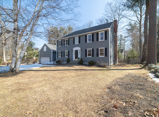 55 Falcone Cir, Hampton, NH 03842