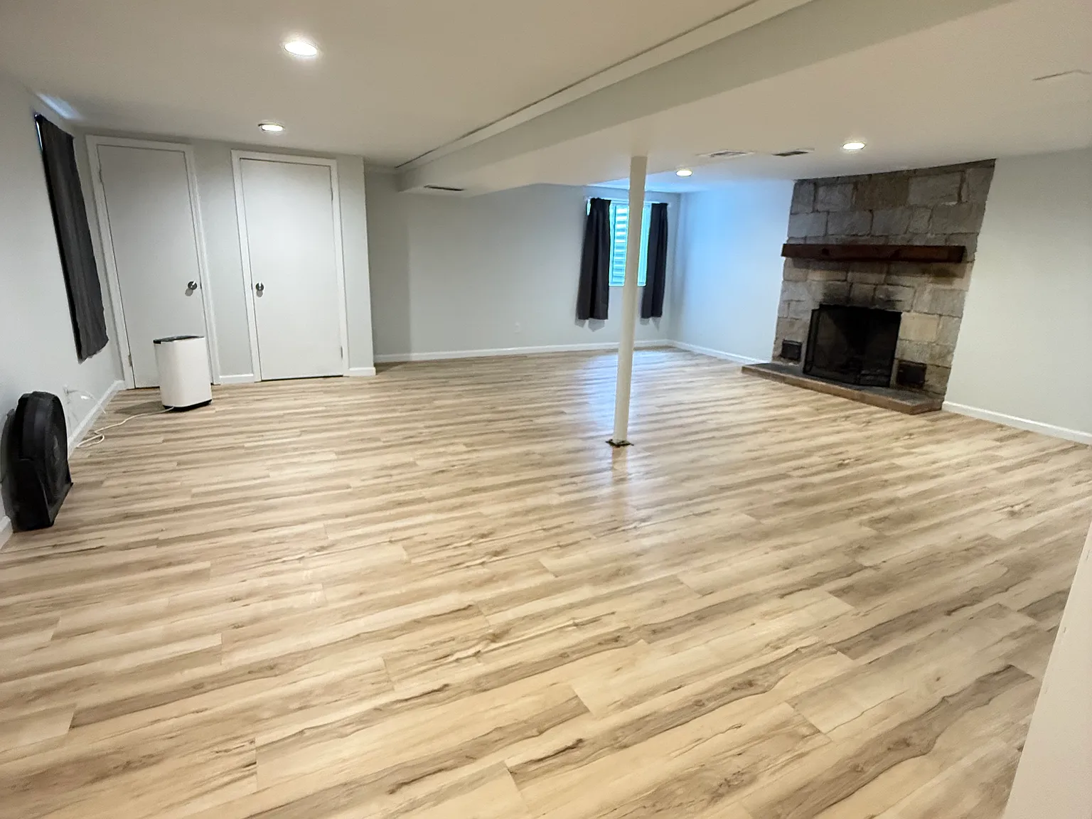 2 bed, 1000 sqft, $1,800 — Photo 2