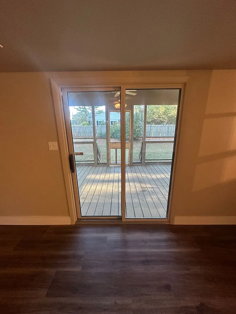 Newly Remodeled 2Bed 2Bath River Rancher! — Photo 3
