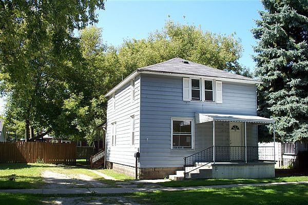 1427 Poplar 002