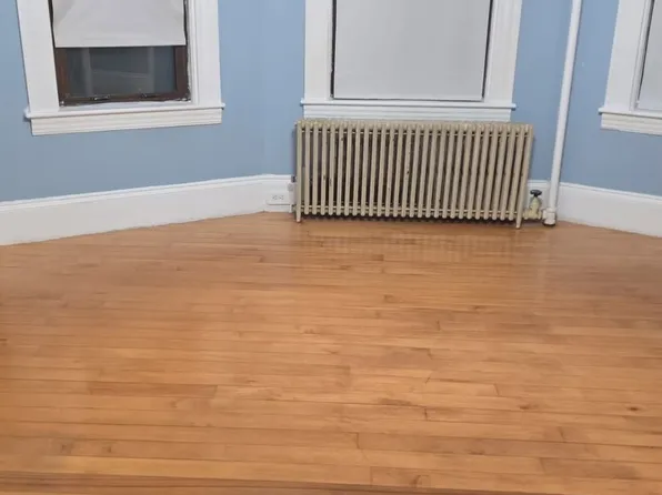 237 Field St APT 2, Brockton, MA 02302