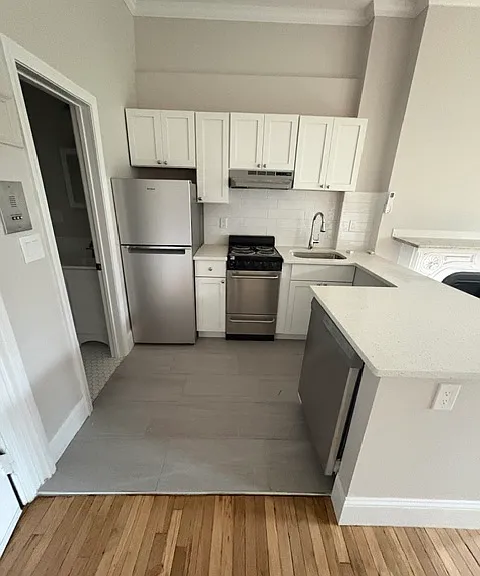 309 Beacon St #5 — Photo 3