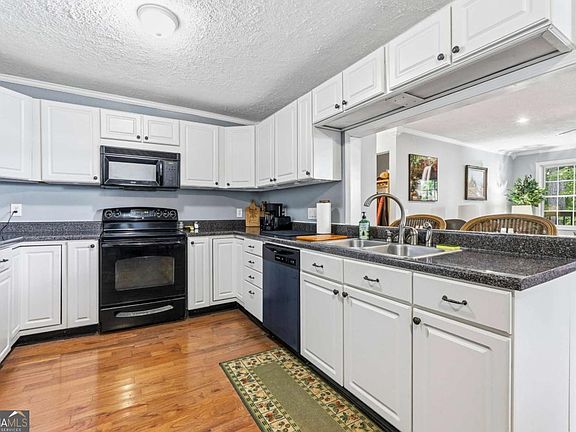 4th image of 114 Flatrock Rd