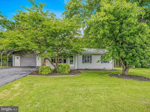 49 Carter Ln, Inwood, WV 25428