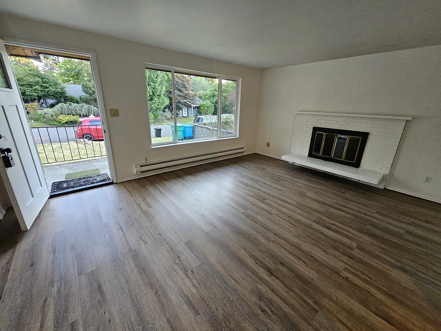 2 bed, 825 sqft, $2,595 — Photo 4