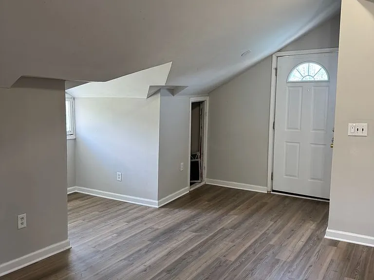 1112 Joseph Ave — Photo 4