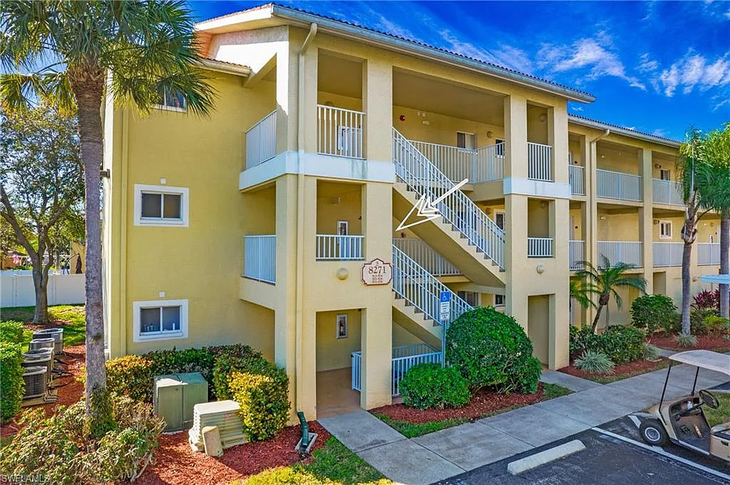 2 bed, 2.0 bath, 1100 sqft, $1,900 — Photo 2