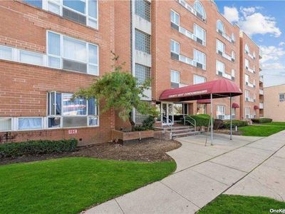 205 Mineola Blvd APT 4E, Mineola, NY, 11501