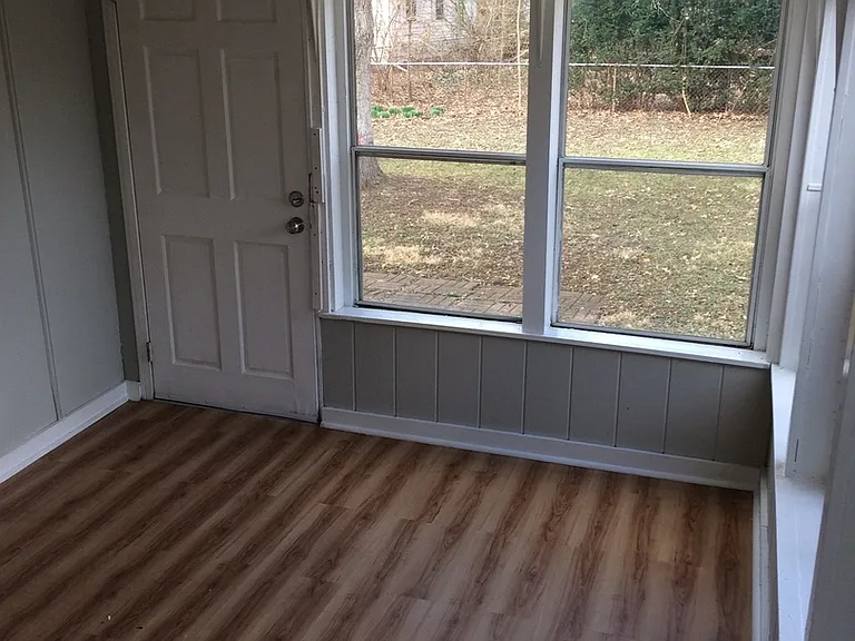 1503 Cambridge Dr — Photo 12