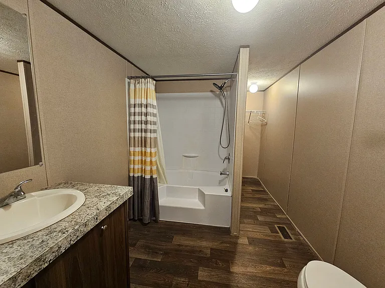 Lakewood Estates (TX) — Photo 29