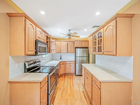 3rd image of 25 Rosedale Road