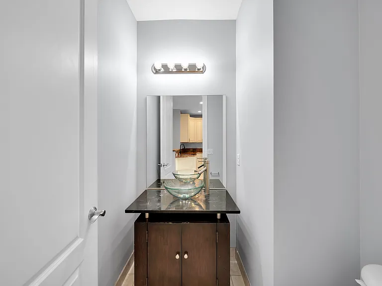 219 N L St #108 — Photo 20