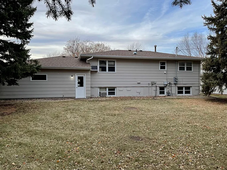 608 S Anderson St — Photo 3