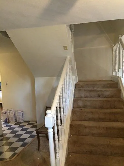 2 bed, 1.5 bath, 1204 sqft, $1,425 — Photo 3