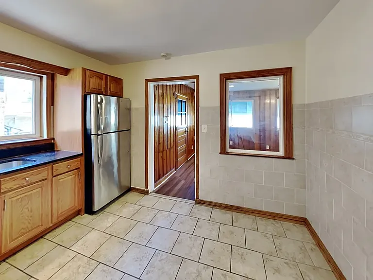 2831 N Austin Ave — Photo 16