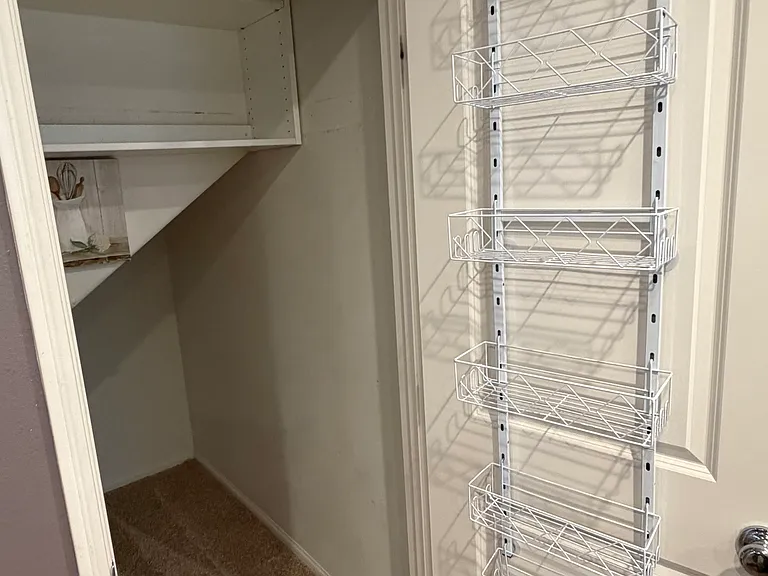 251 Saratoga Ct — Photo 13