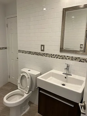 Rented by RV Realty | media 8