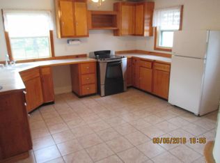 321 N Spring St, Franklin Grove, IL 61031