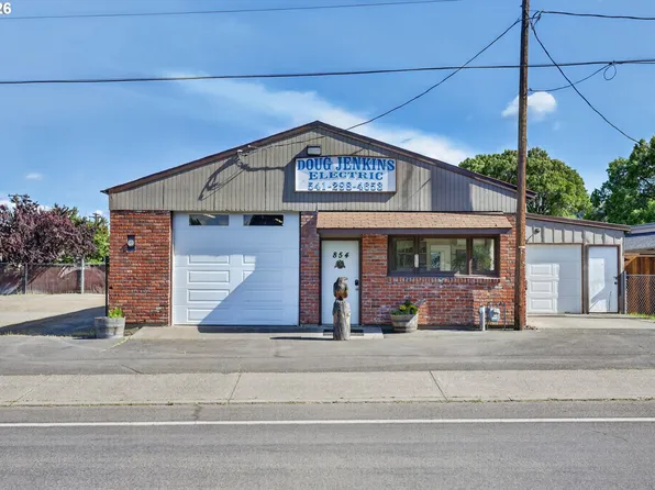 854 Snipes St, The Dalles, OR 97058