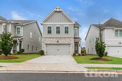 181 E Ridge Way Photo 1