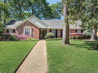 127 Stoney Creek Dr, Houston, TX 77024