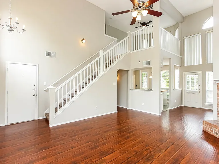 3703 Sycamore Ln — Photo 6