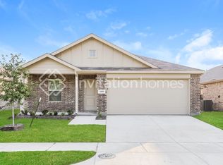 2401 Ava Dr, Ennis, TX 75119