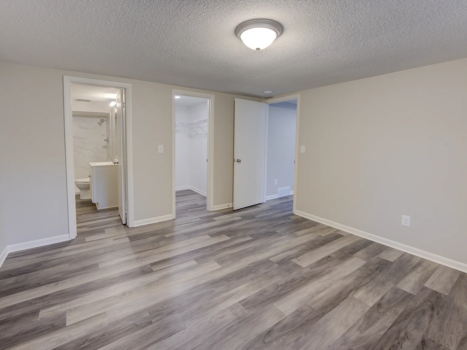 4 bed, 1700 sqft, $1,900 — Photo 2