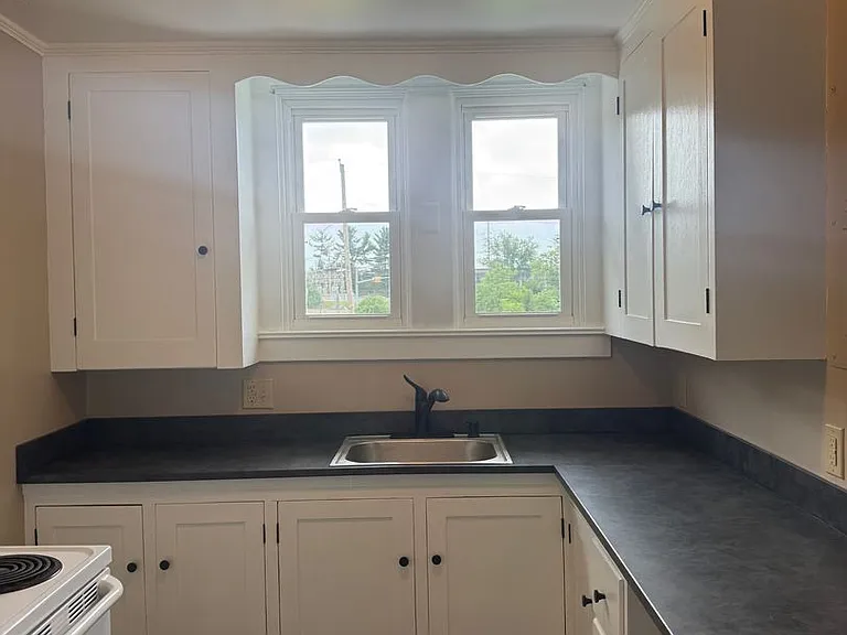 907 Walnut St #B — Photo 7