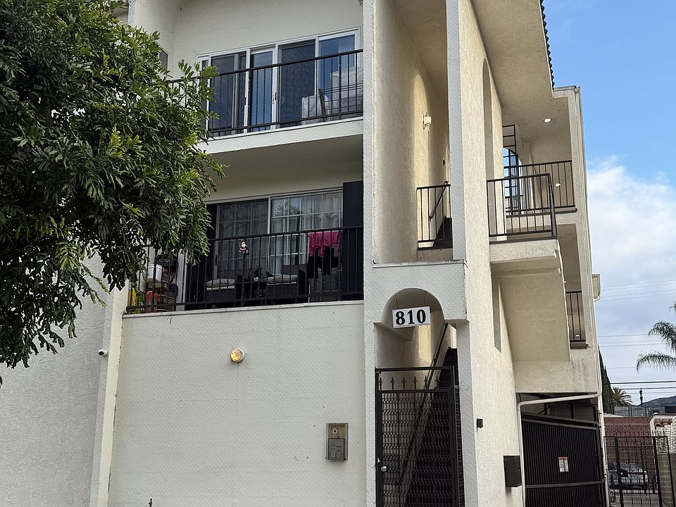 1st image of 810 W Dryden St APT 2