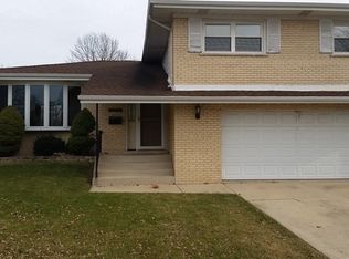 10409 Lamon Ave, Oak Lawn, IL 60453