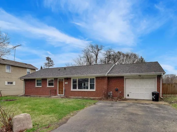 2917 Virginia Ave, McHenry, IL 60050