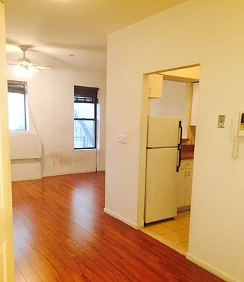 Rented by City Stop Realty | media 20