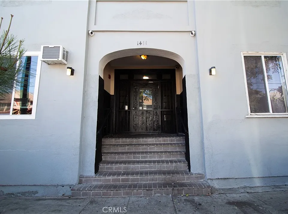1411 S Burlington Ave #29
