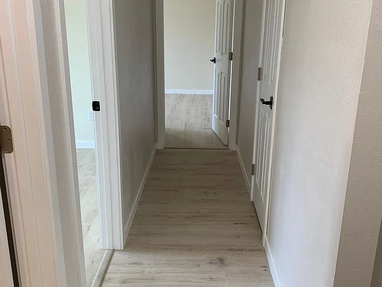 828 N Fee St — Photo 22