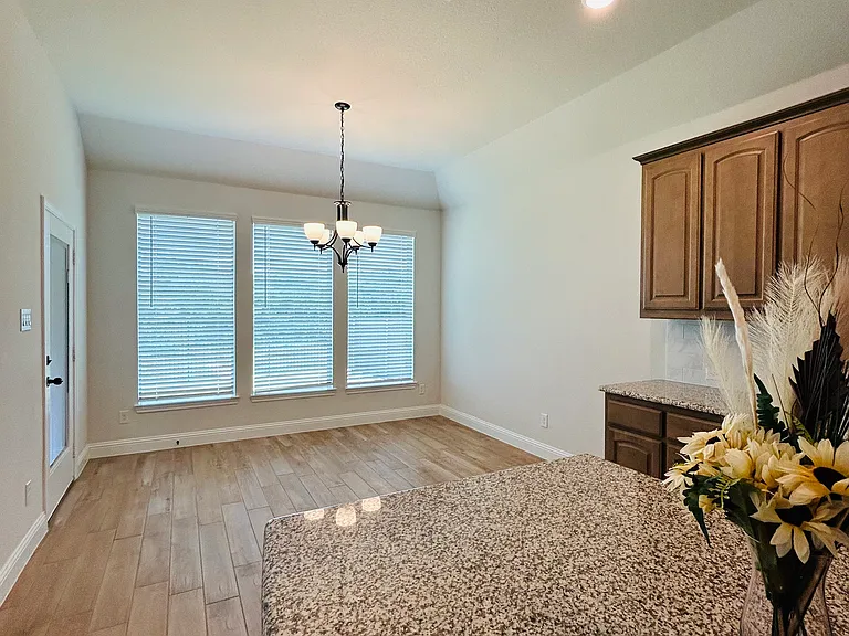 702 Winecup Way — Photo 9