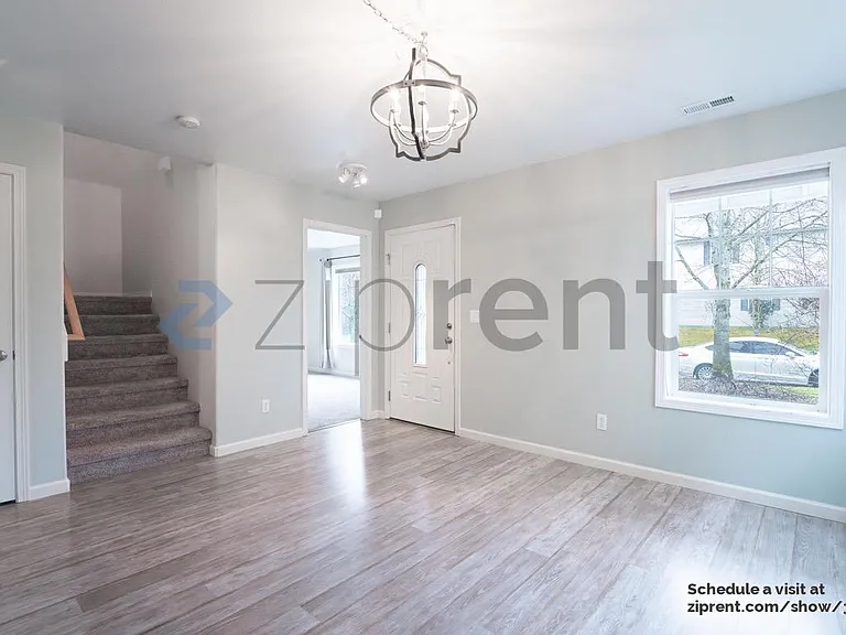 34030 SE Carmichael St — Photo 2