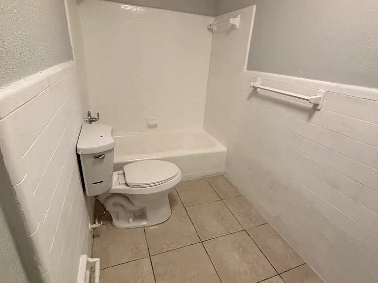 3208 Louisiana Ave — Photo 3