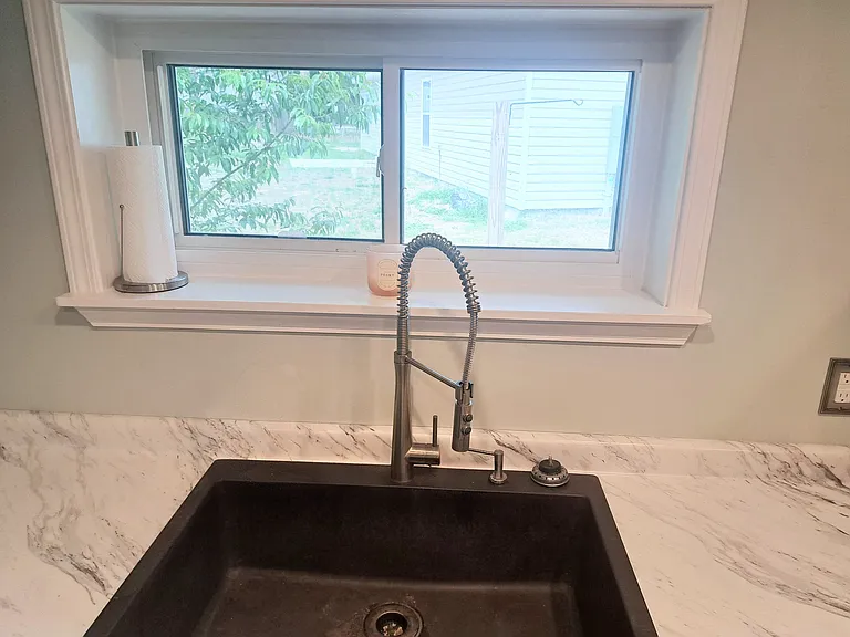Deep kitchen sink