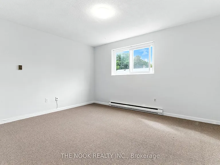106 Cromwell Ave #21 — Photo 18