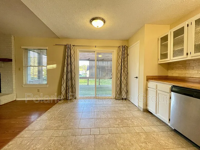 978 Spring Meadow Dr — Photo 25