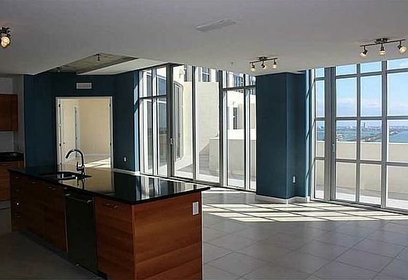 3rd image of 3301 NE 1st Avenue 4