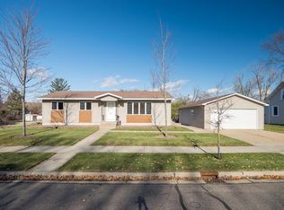 616 6th Ave, Stevens Point, WI 54481