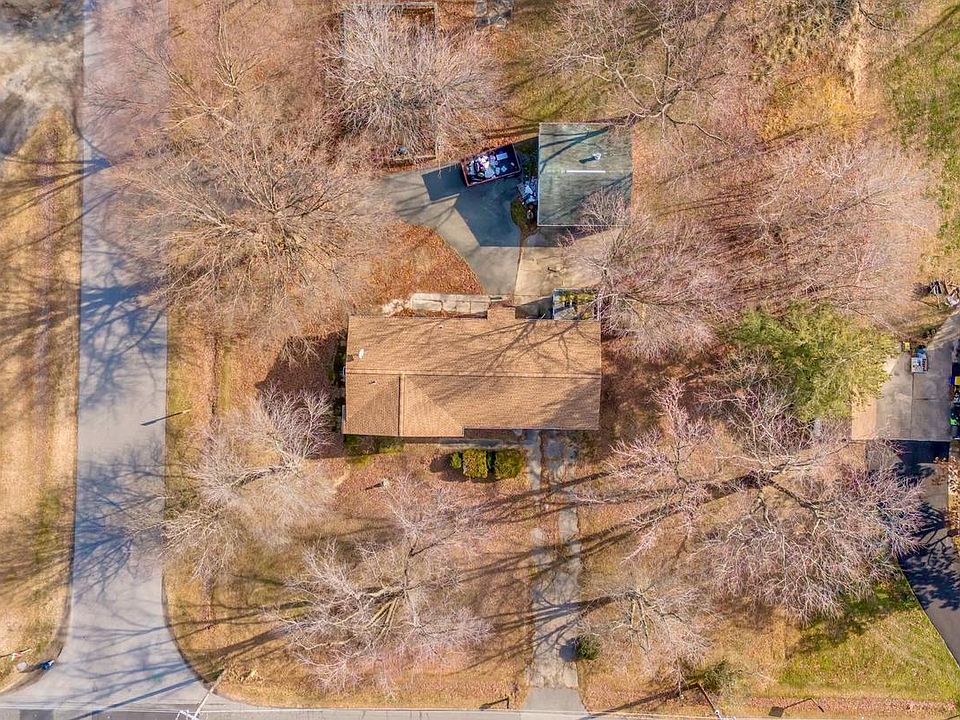 1st image of 126 State St