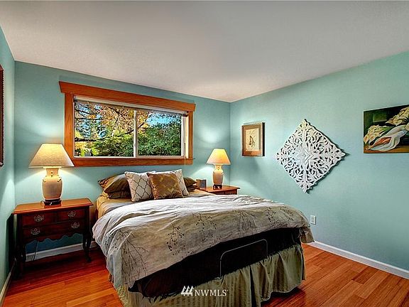 5th image of 1645 169th Ave NE