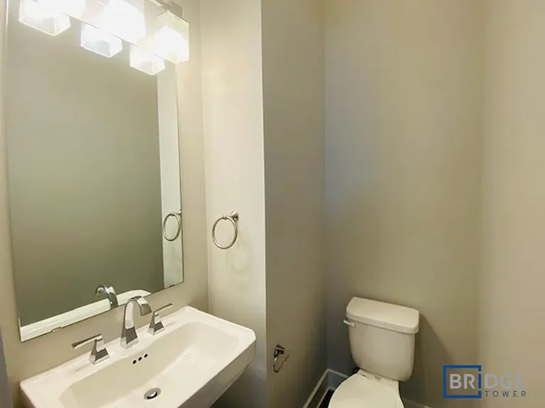 2202 Arabelle St — Photo 9