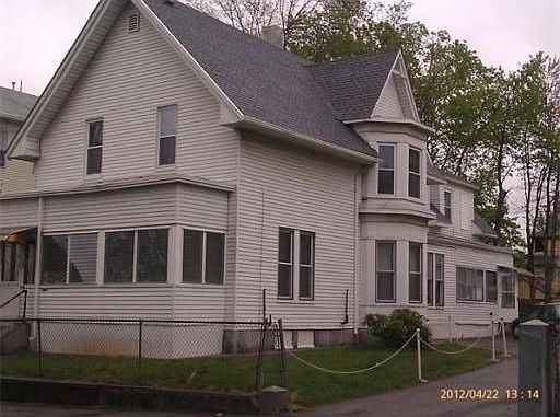 2nd image of 34 Russell St