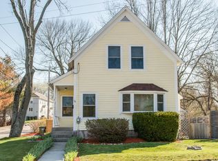 28 Pearl St, Bellingham, MA 02019