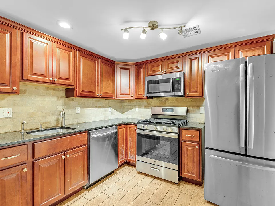273 Martin Luther King Blvd #1
